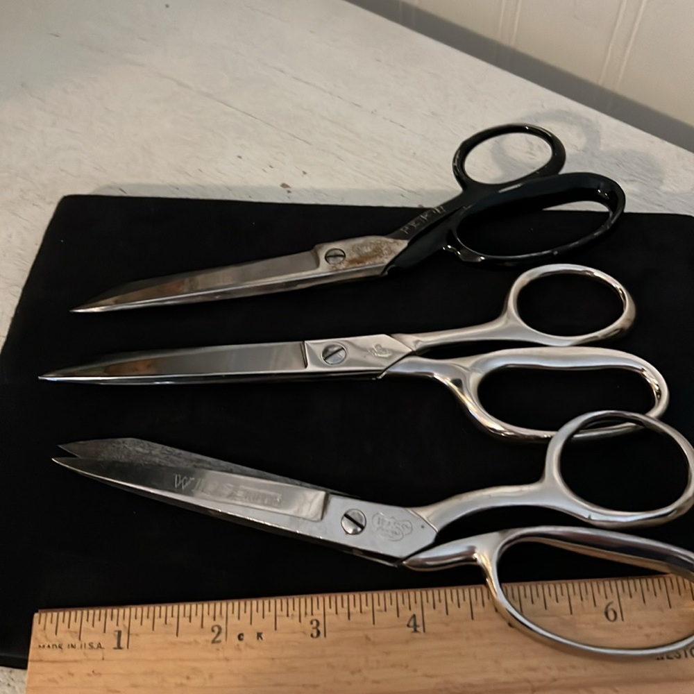 3 vintage Wiss & Solingen Germany scissors